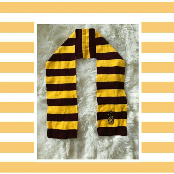 Harry Potter Other - 🎁 Harry Potter Gryffindor Scarf